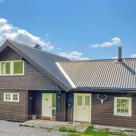 Beautiful In With House Sea View * Førde